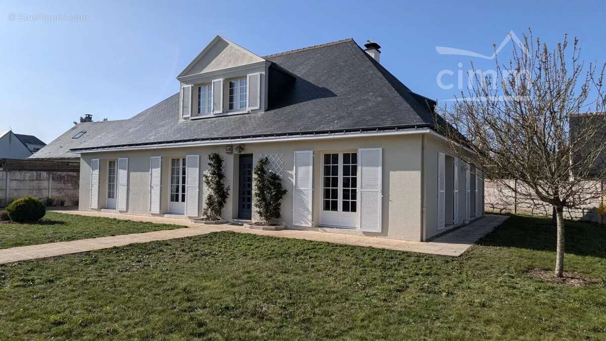 Maison à BALLAN-MIRE