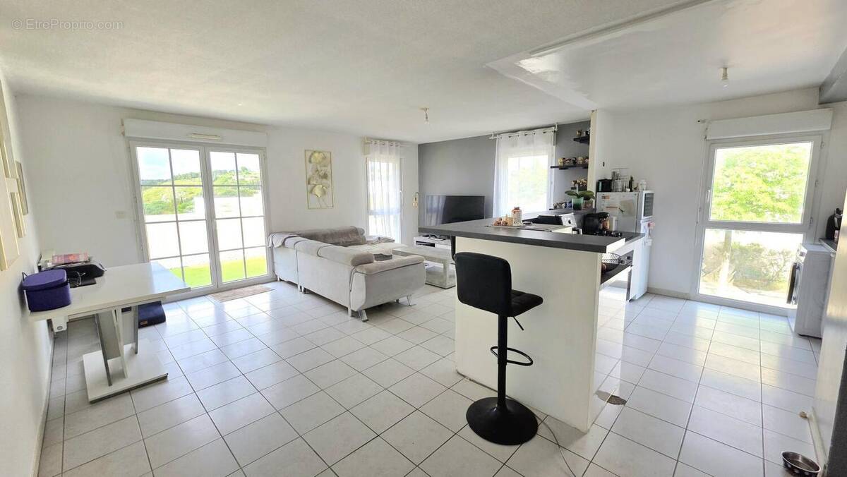 Appartement à JUVIGNAC