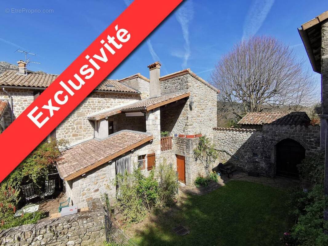   - Maison à LA SOUCHE