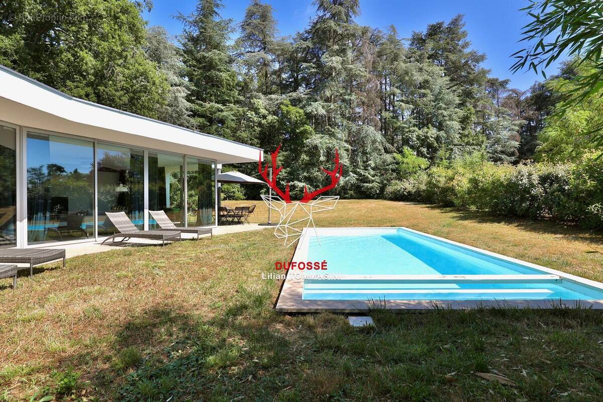 Photo 1 - Maison à CHARBONNIERES-LES-BAINS