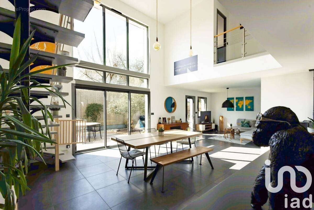 Photo 1 - Maison à VILLENAVE-D&#039;ORNON