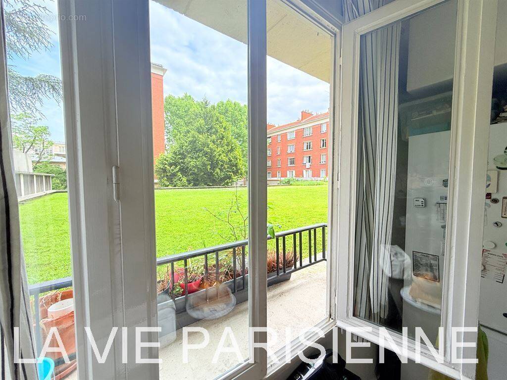 Appartement à PARIS-20E