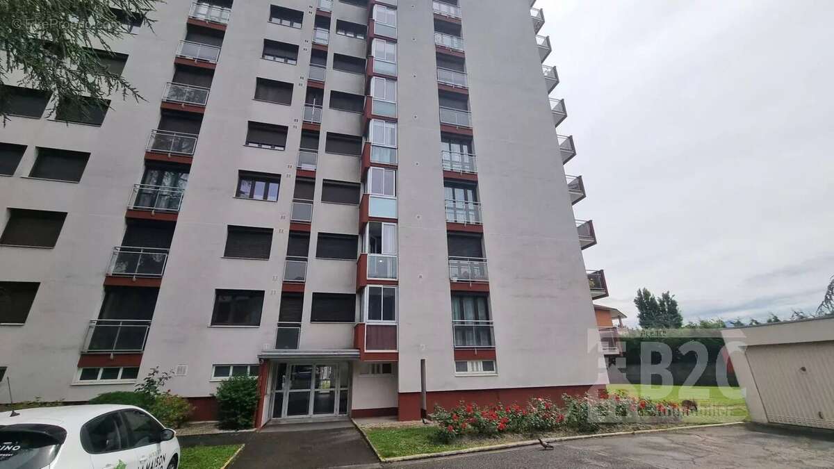 Appartement à FONTAINE