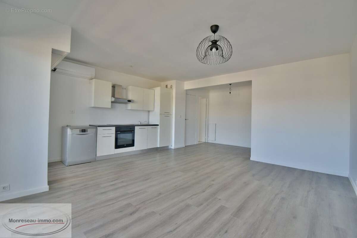 Appartement à LE CANNET