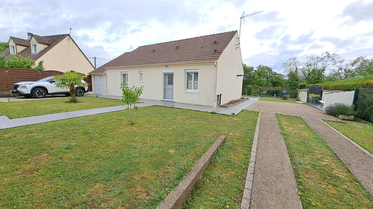 Maison à BORNEL