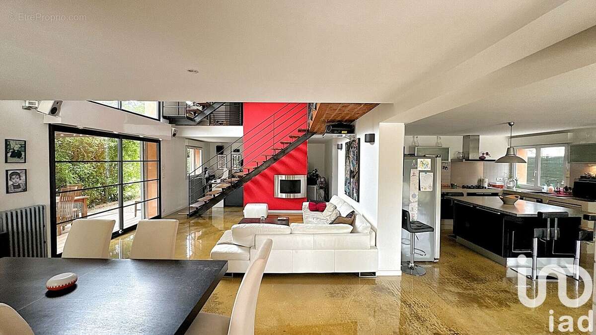Photo 6 - Maison à ENTRAIGUES-SUR-LA-SORGUE