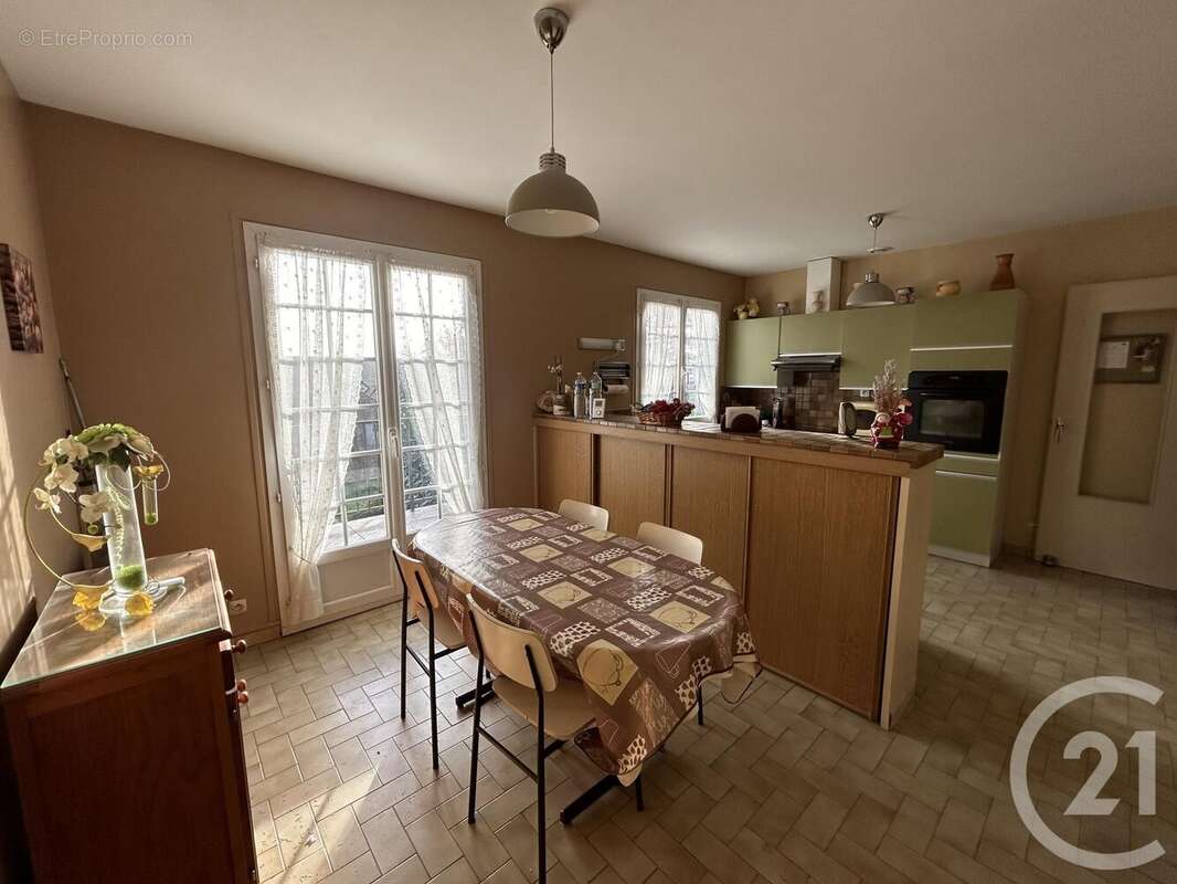 Maison à DAMPMART