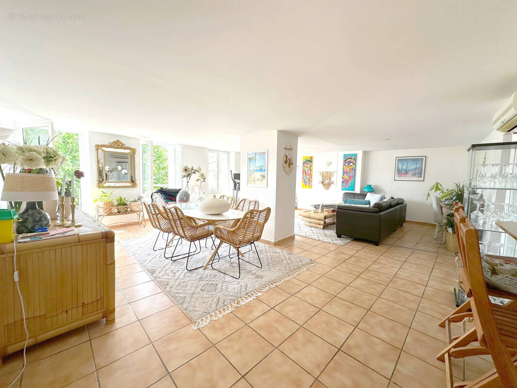 Appartement à PIGNANS