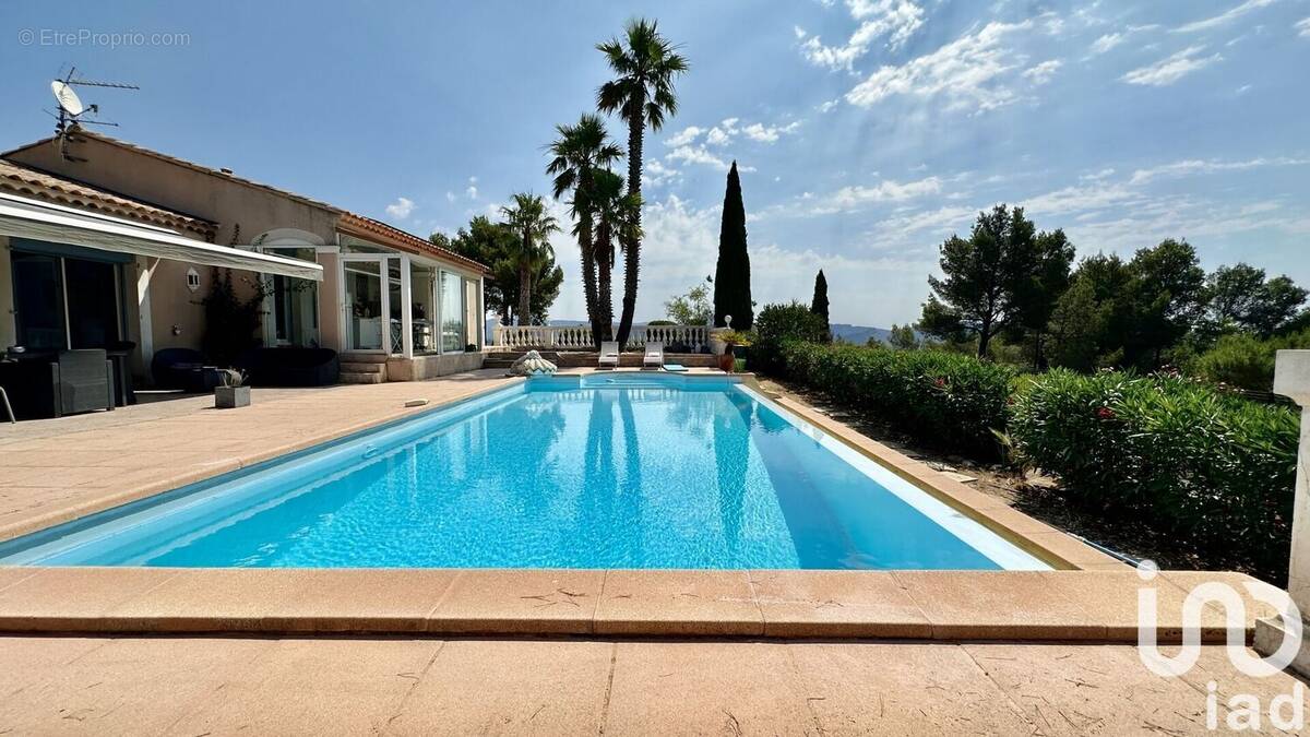 Photo 1 - Maison à LA CADIERE-D&#039;AZUR