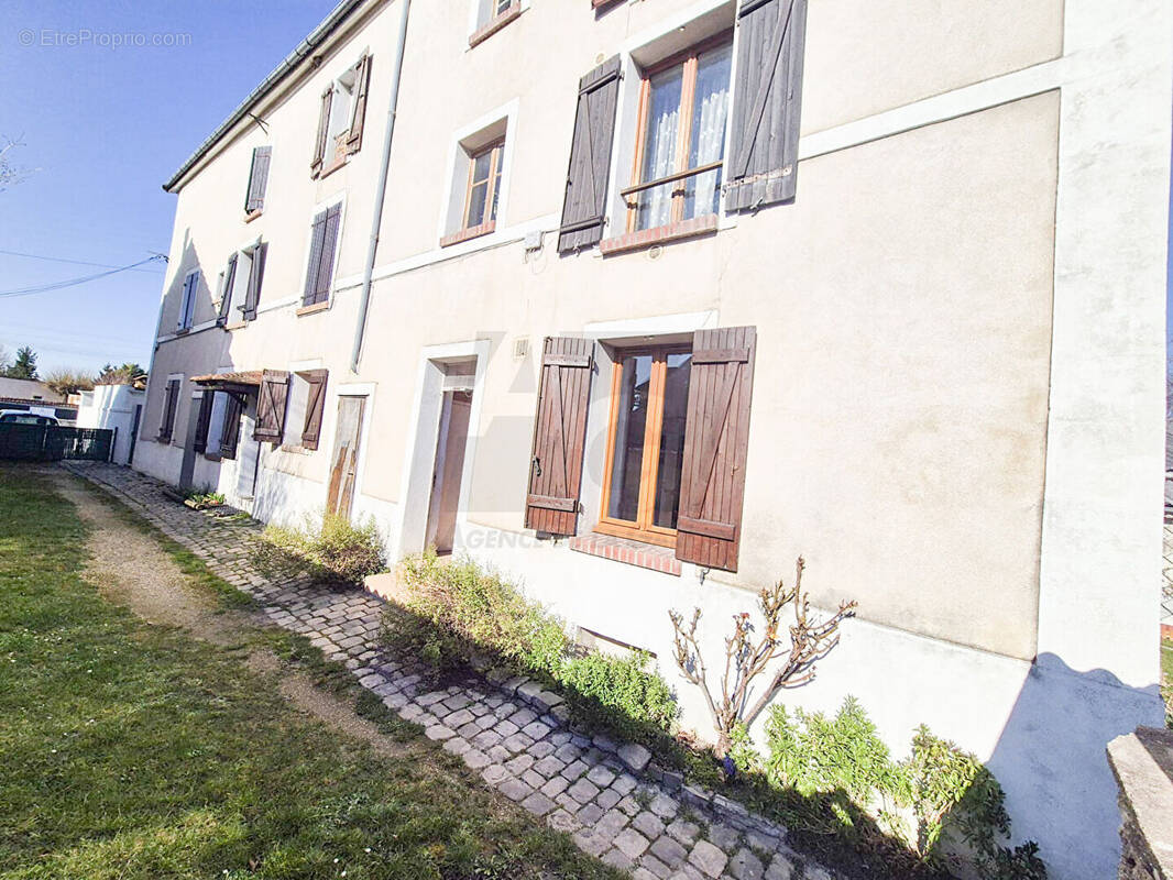 Appartement à CARRIERES-SUR-SEINE