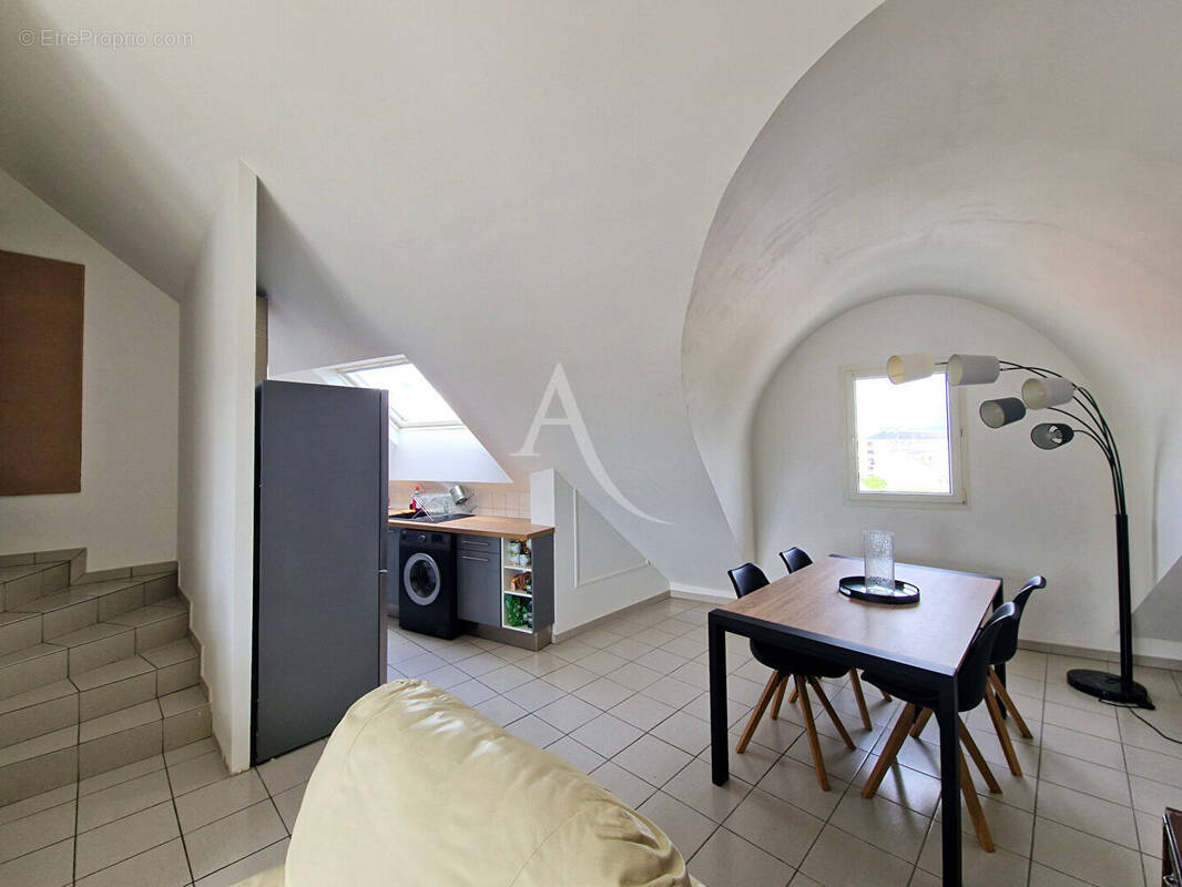 Appartement à SAINT-SEBASTIEN-SUR-LOIRE
