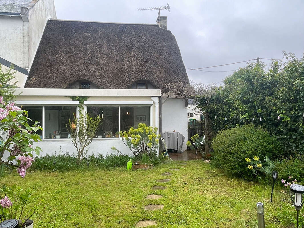 Maison à LA CHAPELLE-DES-MARAIS