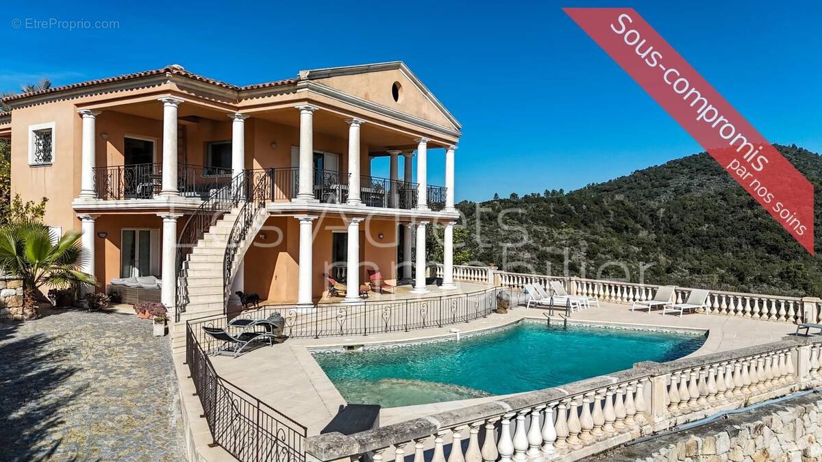 Maison à LES ADRETS-DE-L&#039;ESTEREL