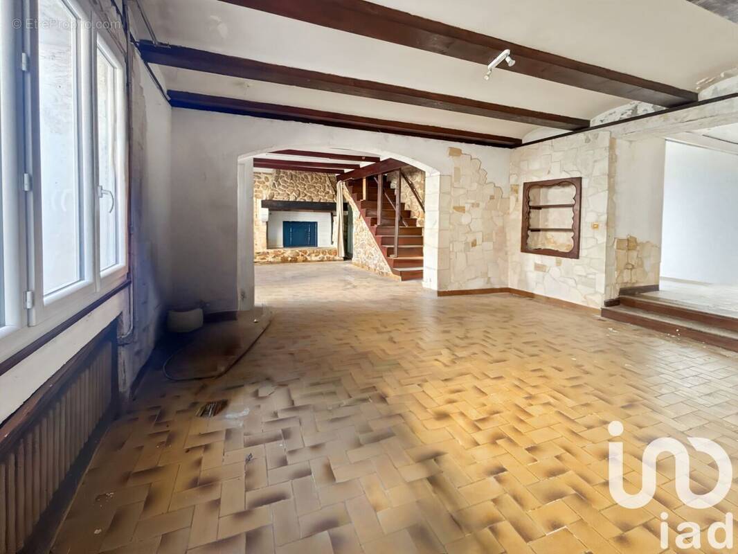 Photo 1 - Maison à GENERAC