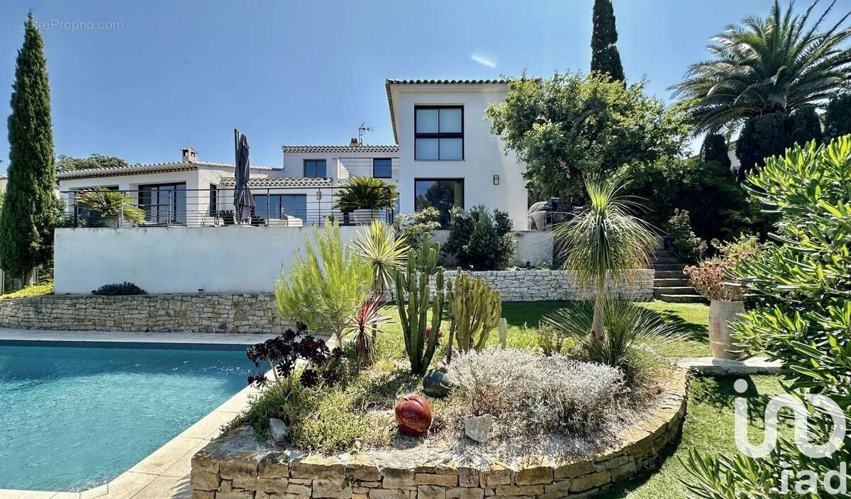 Photo 2 - Maison à SIX-FOURS-LES-PLAGES