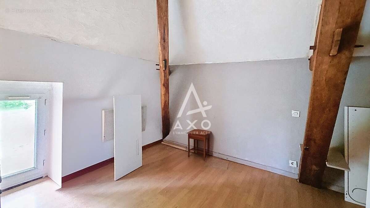 Maison à LA CHAPELLE-SAINT-SEPULCRE