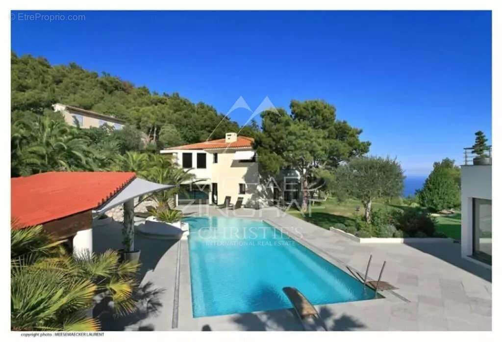 Maison à EZE