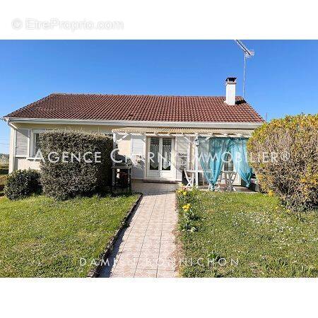 Maison à CHARNY