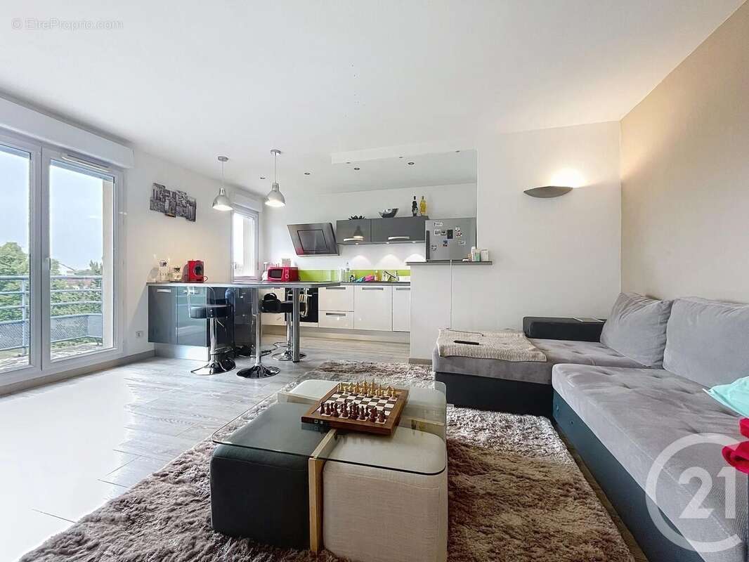 Appartement à MOISSY-CRAMAYEL