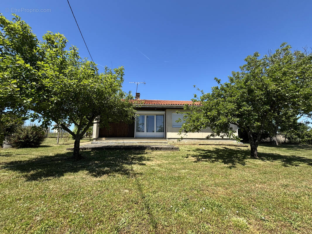 Maison à SAINT-AULAYE