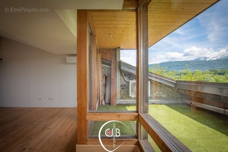 Appartement à MONTMELIAN