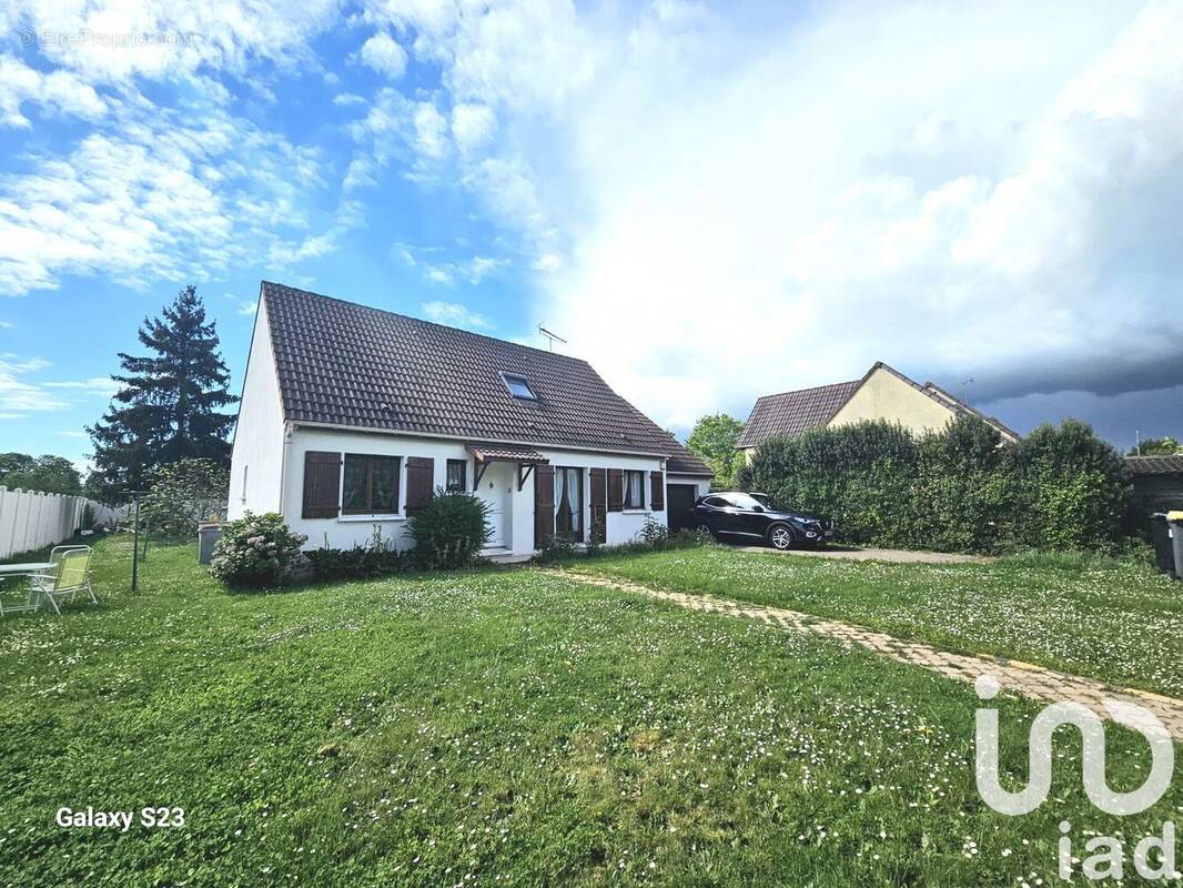 Photo 1 - Maison à SAINT-FARGEAU-PONTHIERRY