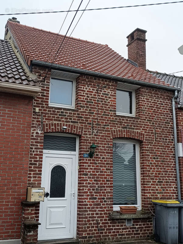 Maison à QUAROUBLE