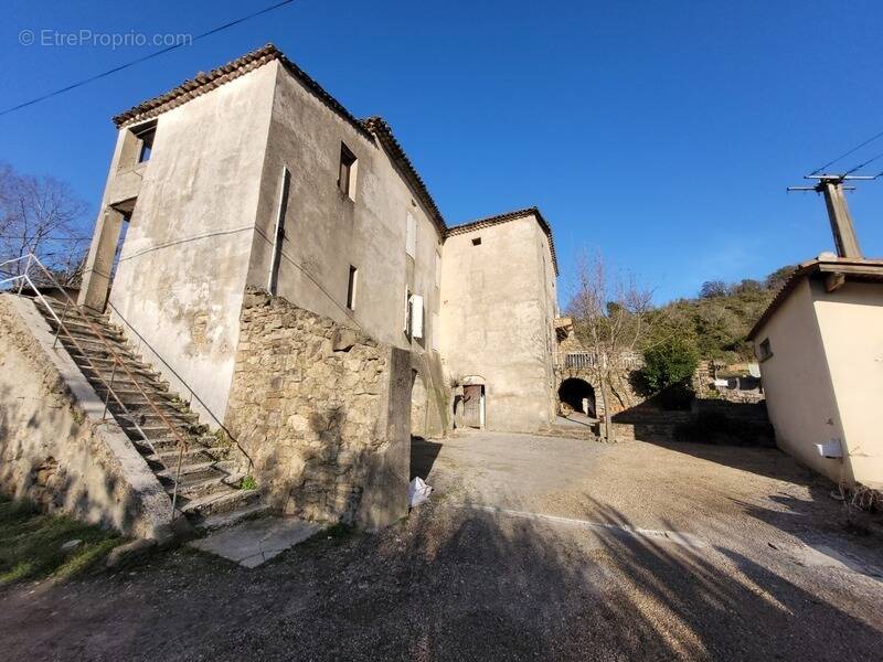 Maison à SAINT-FLORENT-SUR-AUZONNET