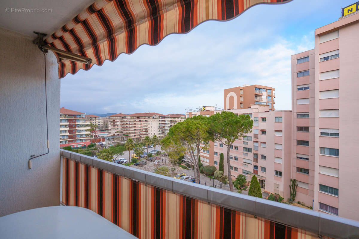 Appartement à MANDELIEU-LA-NAPOULE