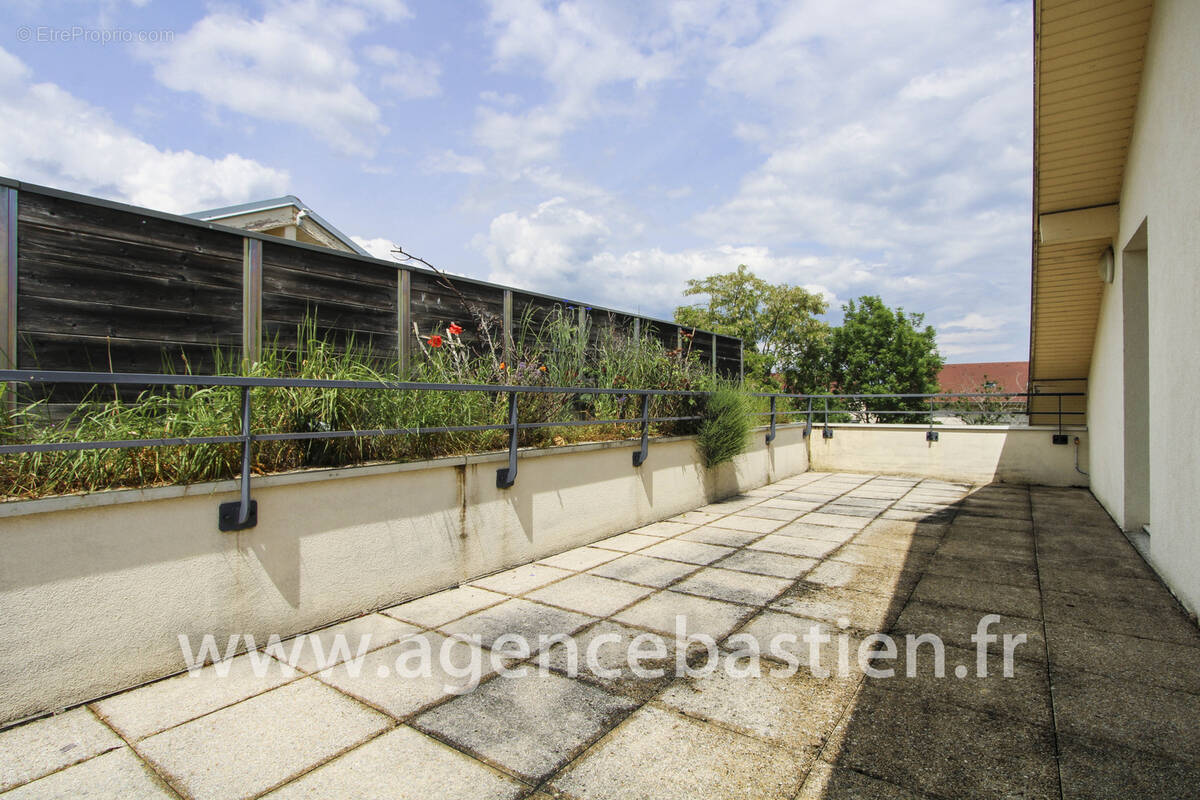 Appartement à ORNEX