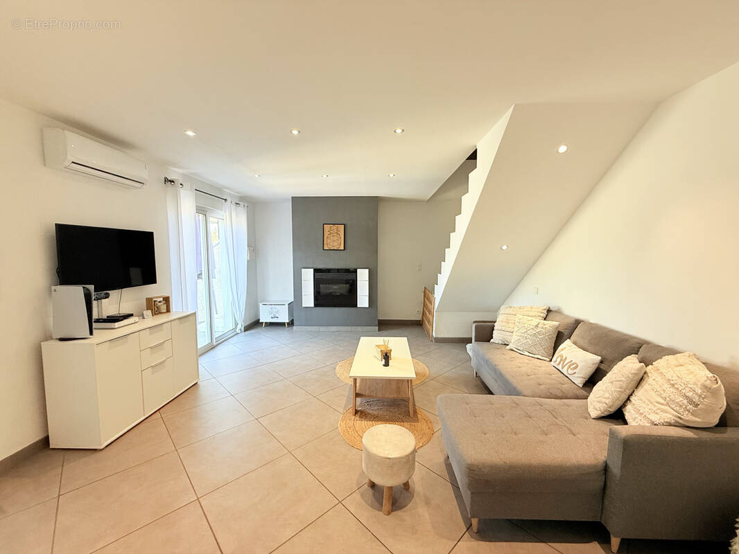 Maison à CHASSE-SUR-RHONE