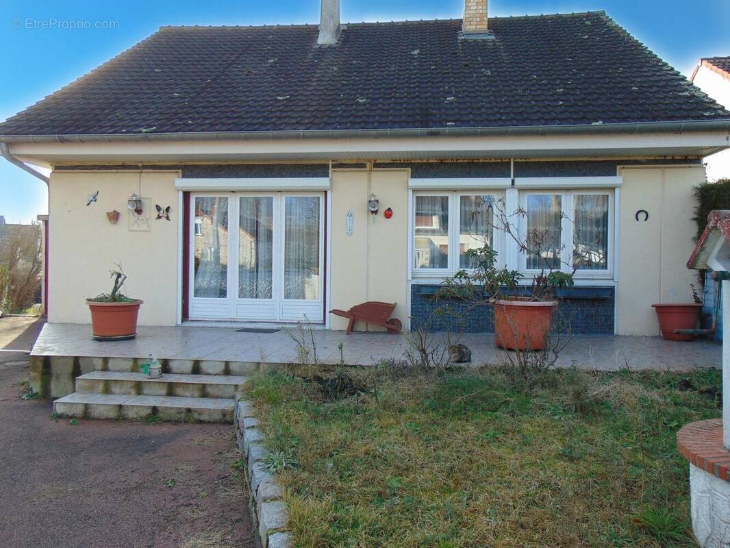 Photo 1 - Maison à CORQUILLEROY