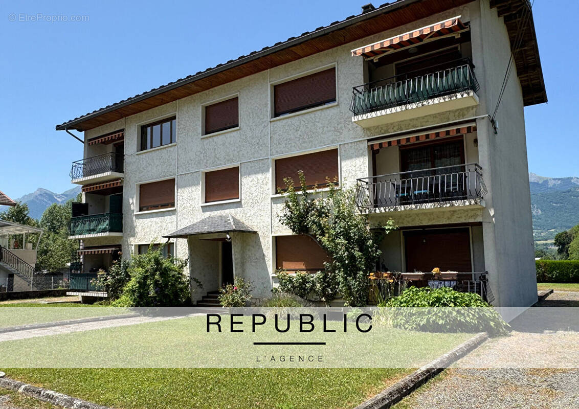 Appartement à GRIGNON