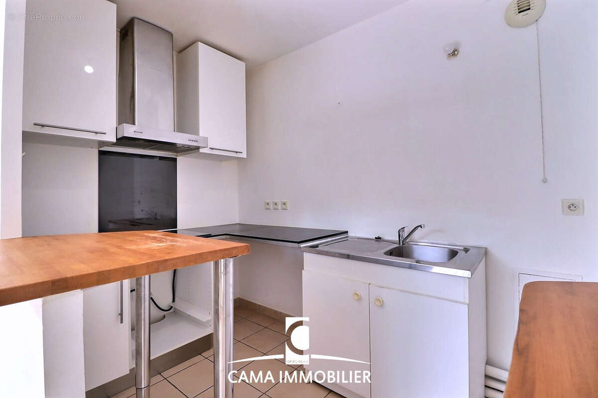 Appartement à FONTENAY-LE-FLEURY