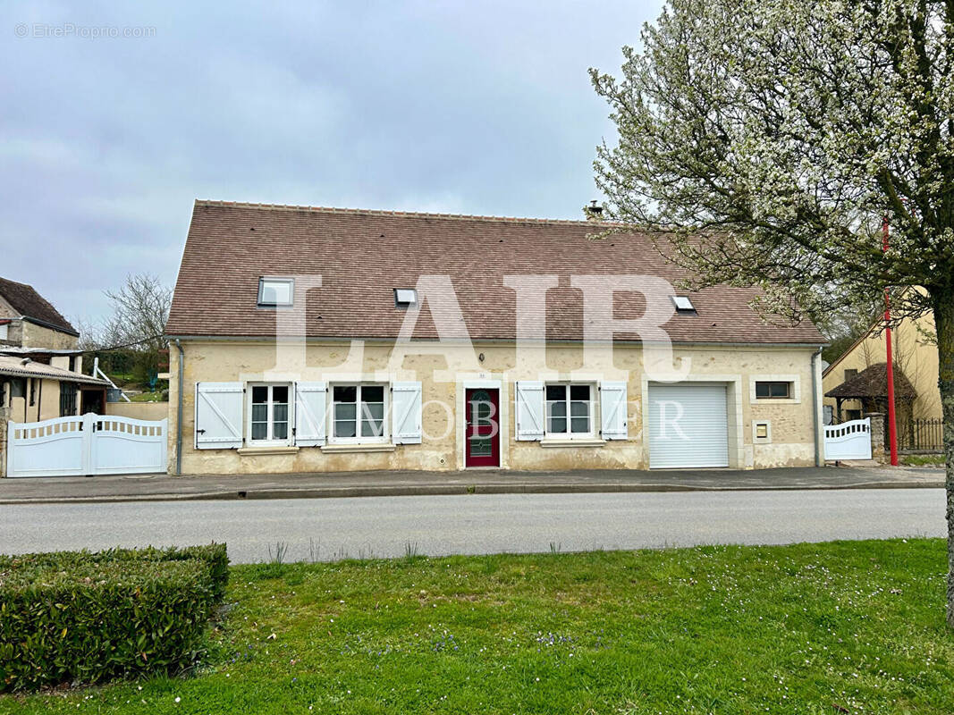 Maison à LE GUE-DE-LA-CHAINE