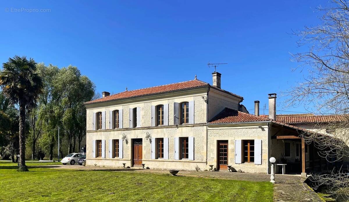 Maison à VARAIZE