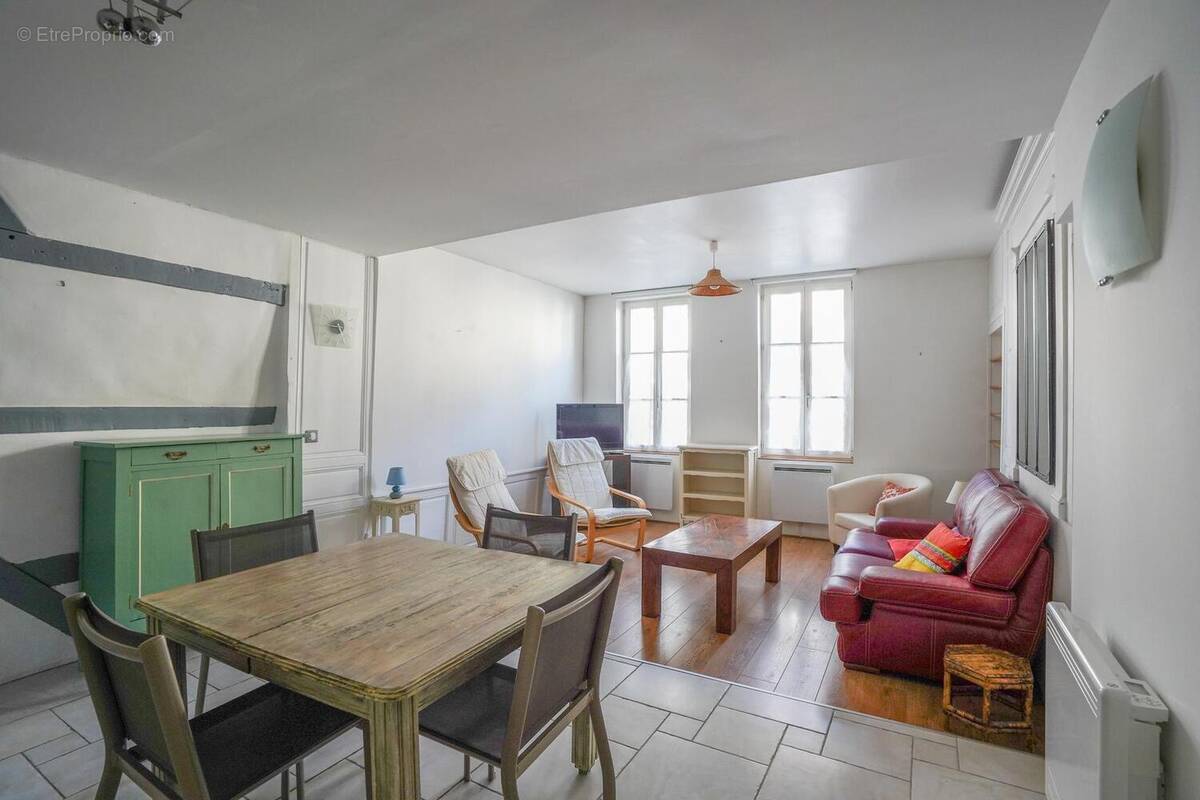 Photo 1 - Appartement à TROYES