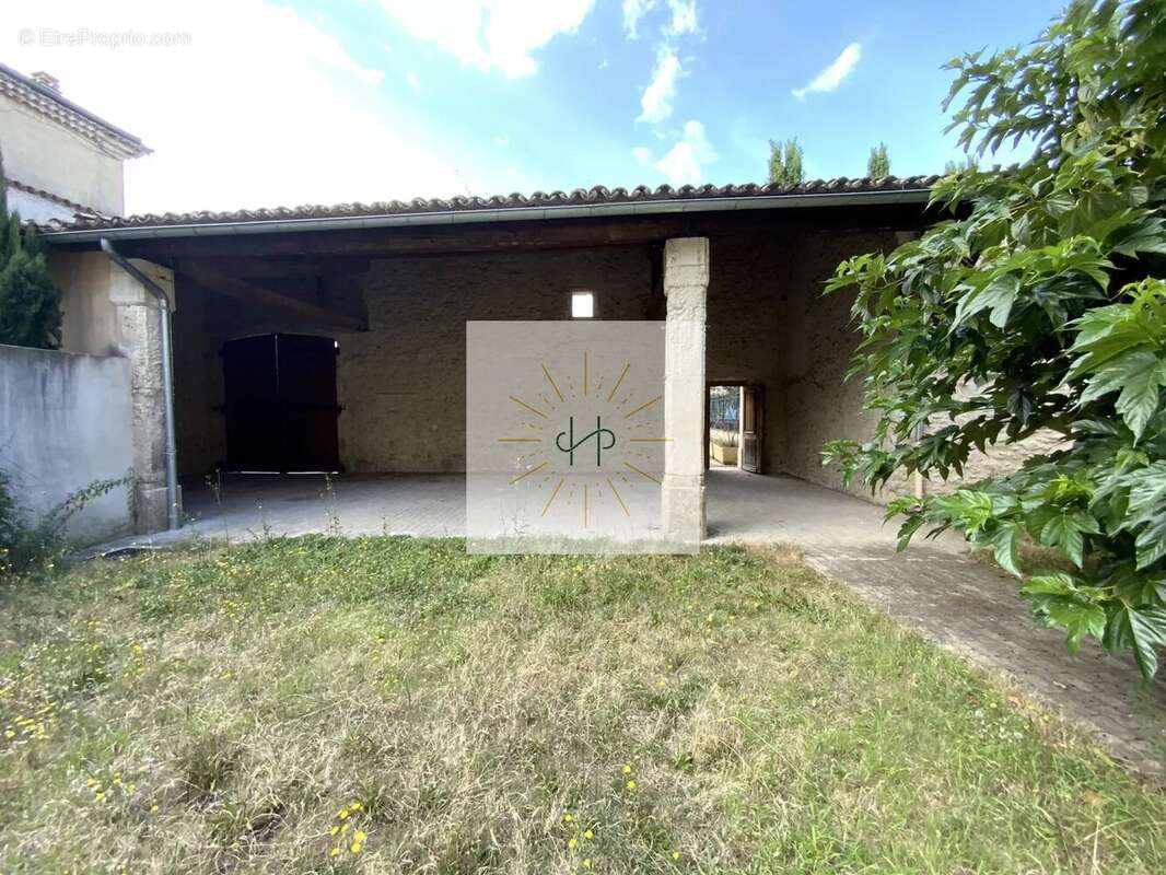 Maison à MONTELIMAR
