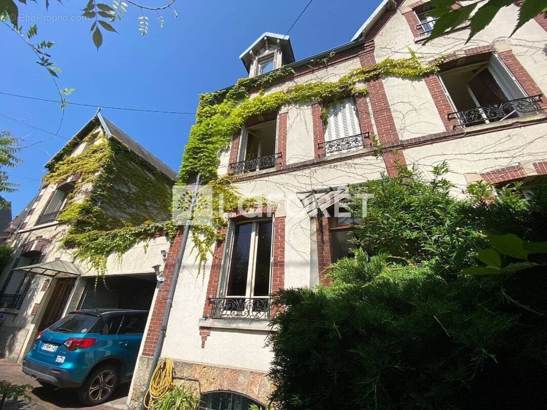 Maison à MANTES-LA-JOLIE