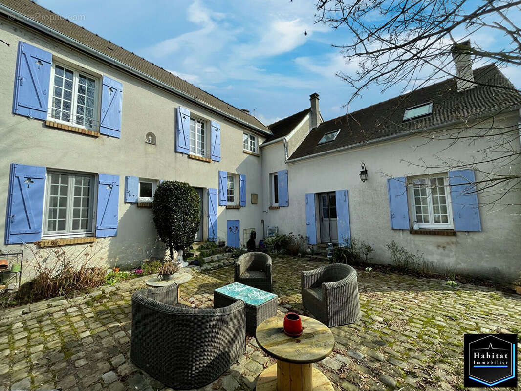 Maison à MOUSSY-LE-NEUF