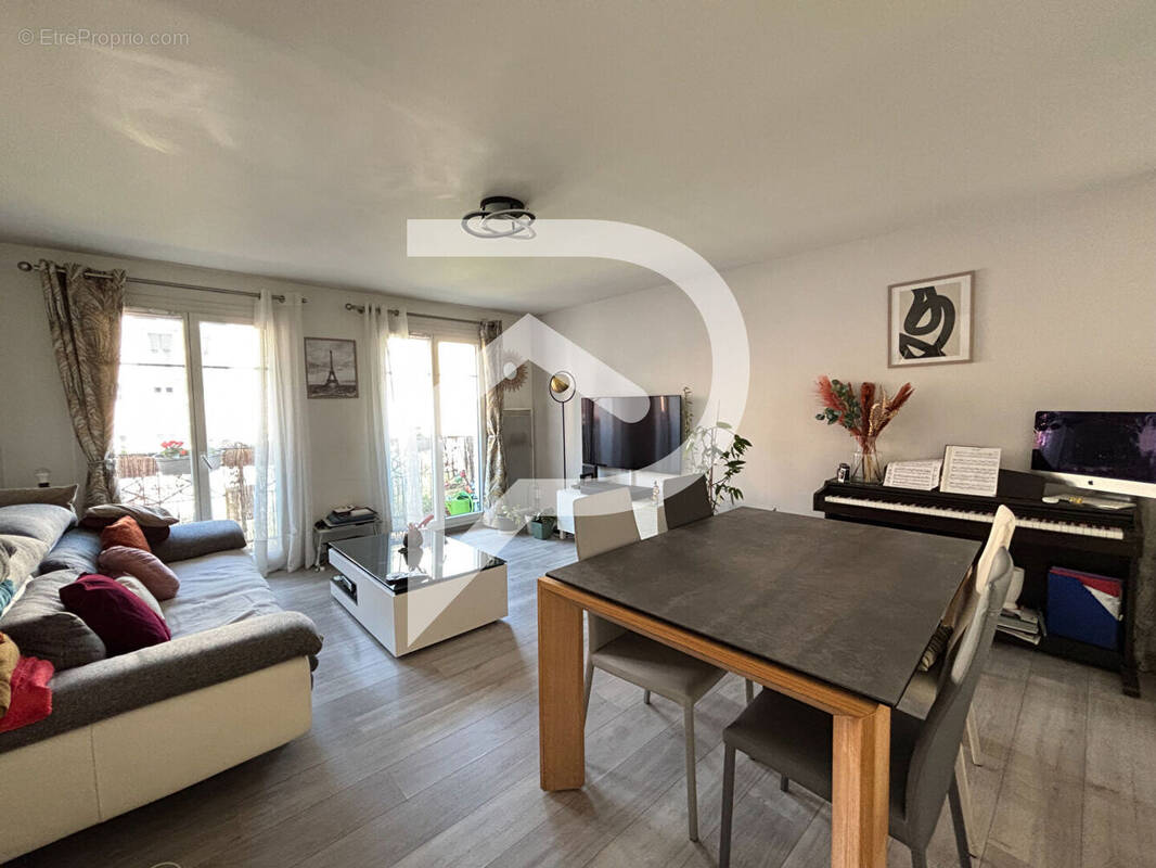 Appartement à LIMEIL-BREVANNES