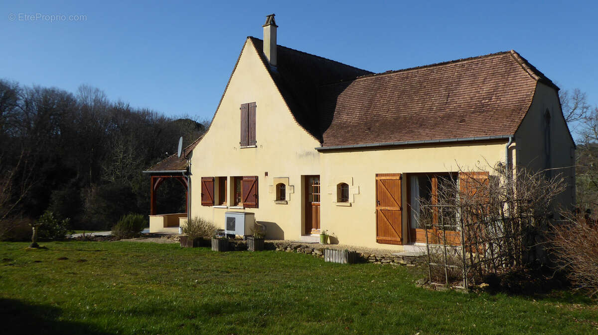 Maison à SIORAC-EN-PERIGORD