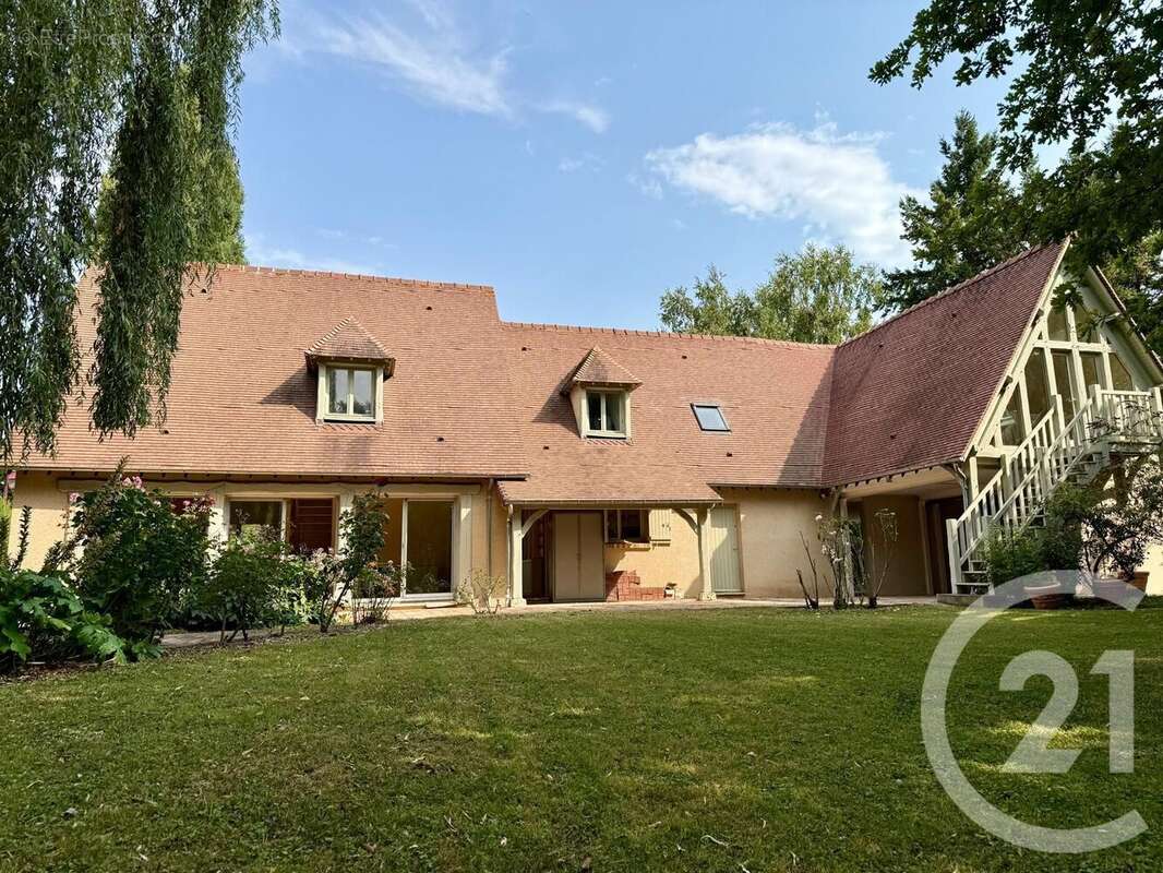 Maison à EZY-SUR-EURE