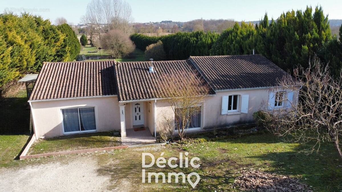 Maison à LA COURONNE