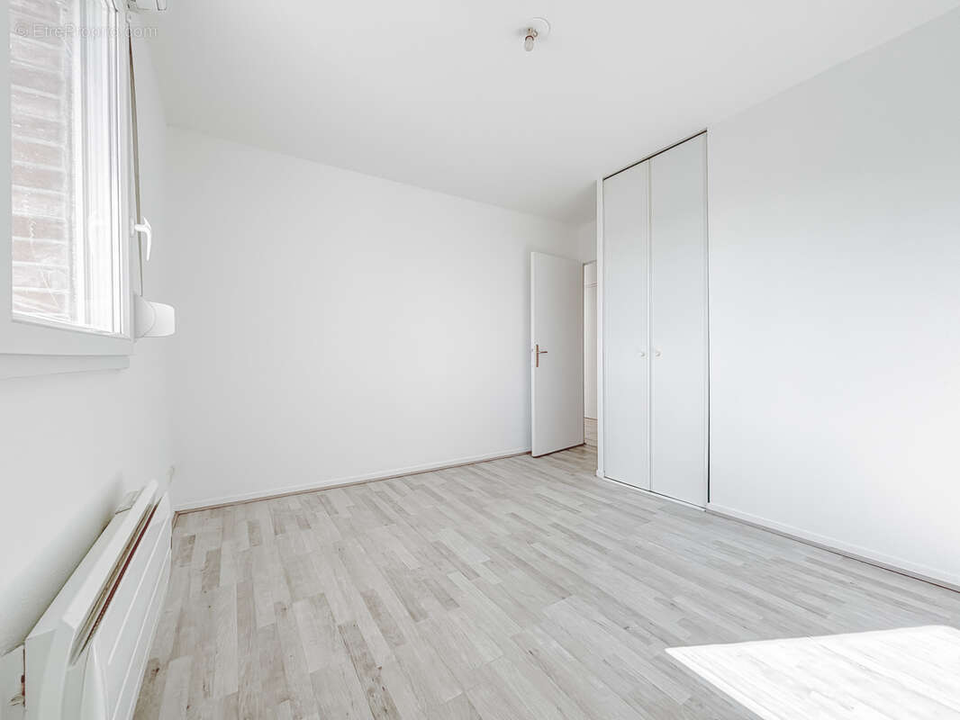 Appartement à BEUVRAGES