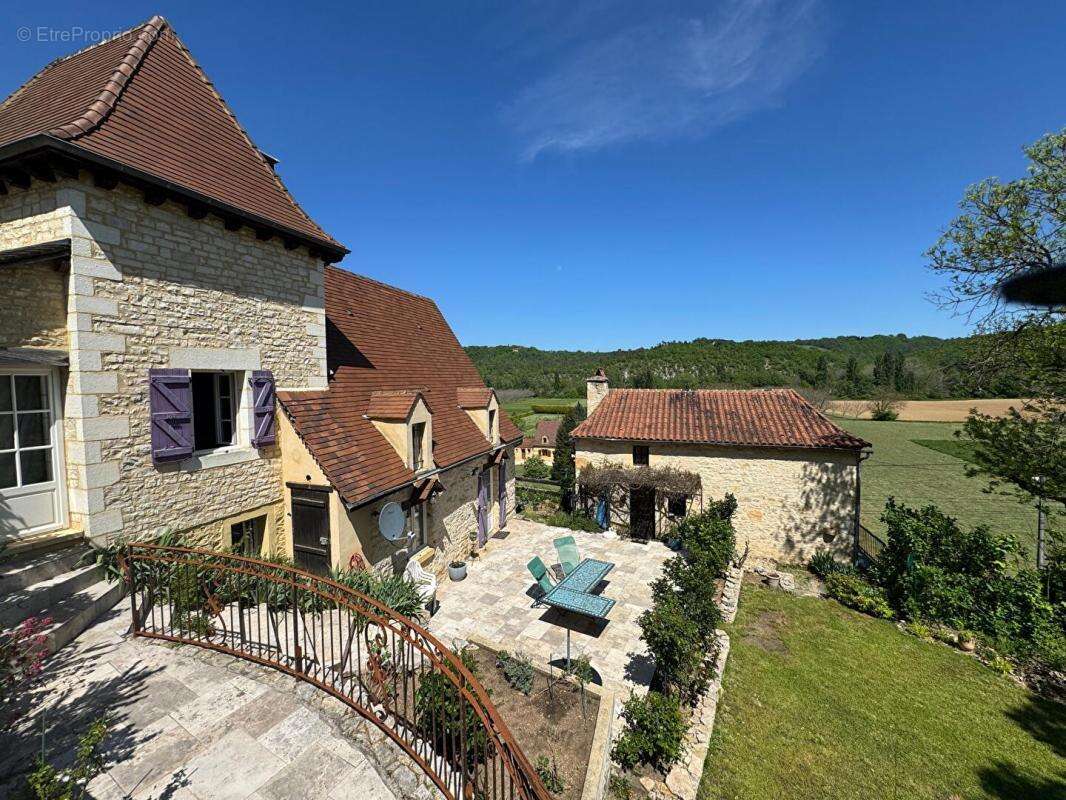 Maison à SAINT-CYBRANET