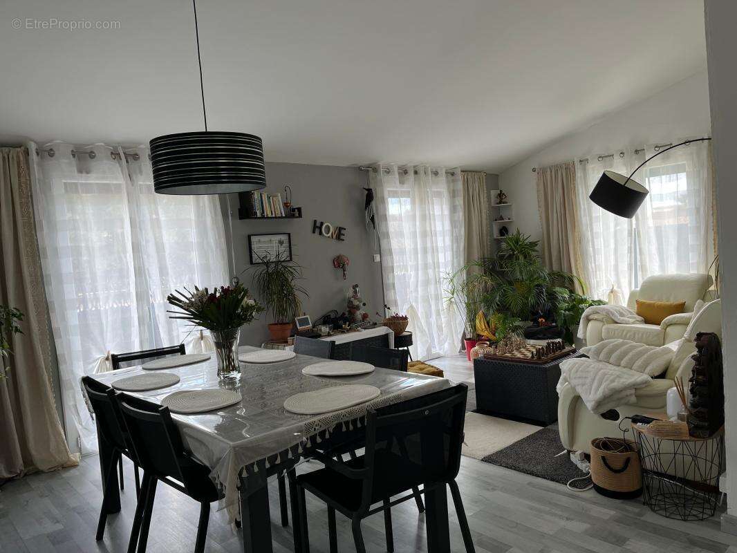 Maison à SERVIAN