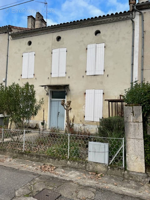 Maison à LAVARDAC
