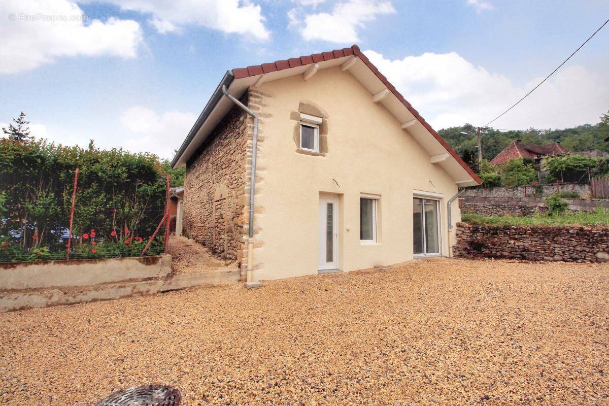 Maison à CESSIEU
