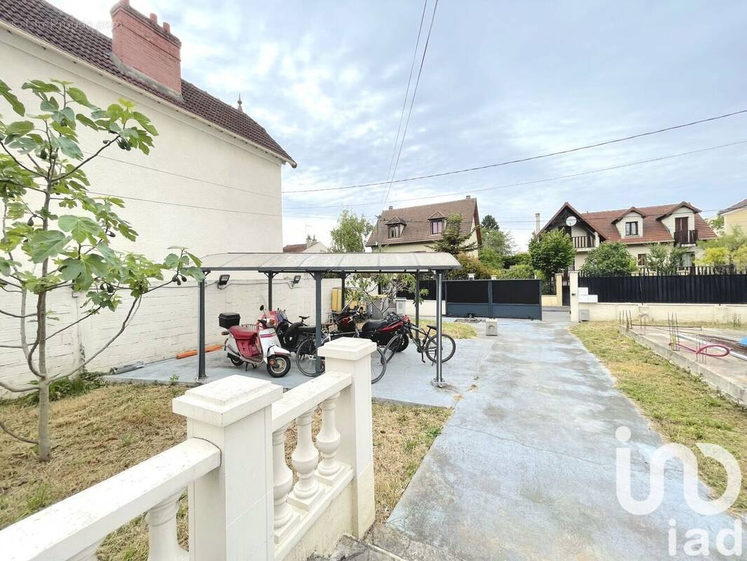 Photo 1 - Maison à VIGNEUX-SUR-SEINE